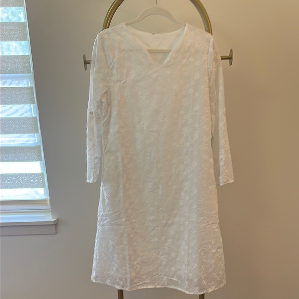 Amazon White Midi Dress with Elegant Design